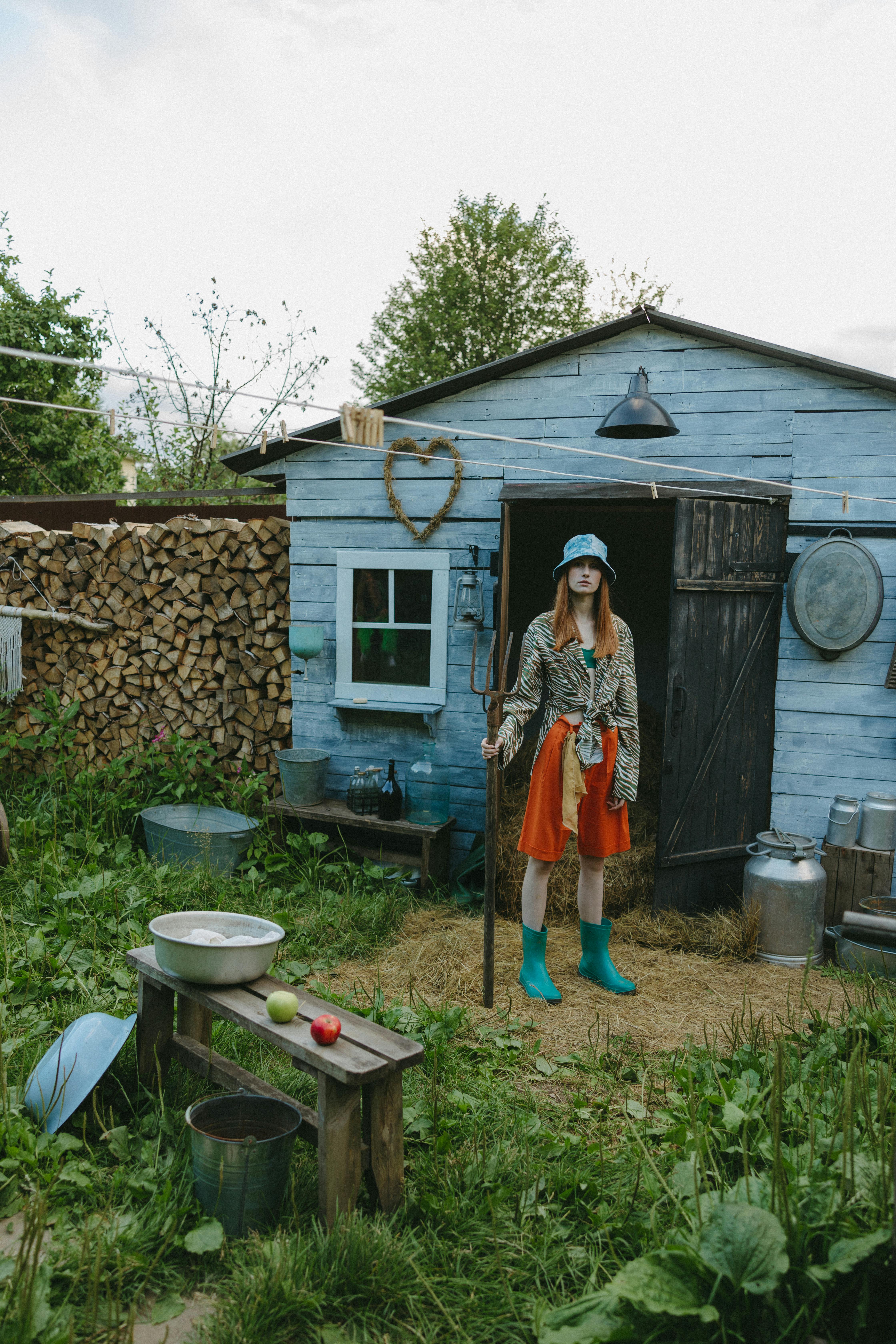 What is the best wood to use to build a shed?