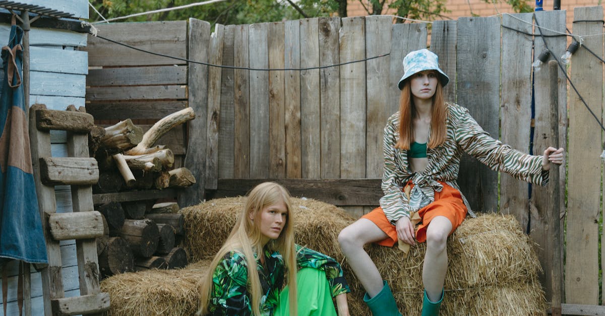 How much do models earn in Canada