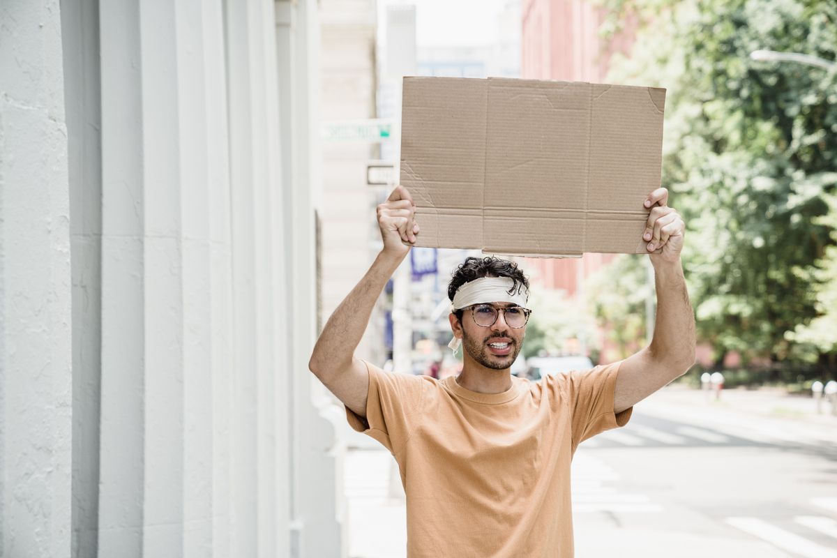 student moves in Broadstairs — Loaded properly: blankets, straps and a plan in Broadstairs