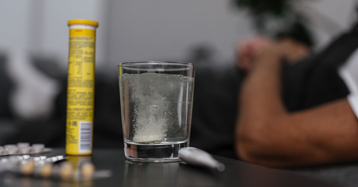Tupast (Ρανιτιδίνη): Χρήσεις, Παρενέργειες & Αλληλεπιδράσεις