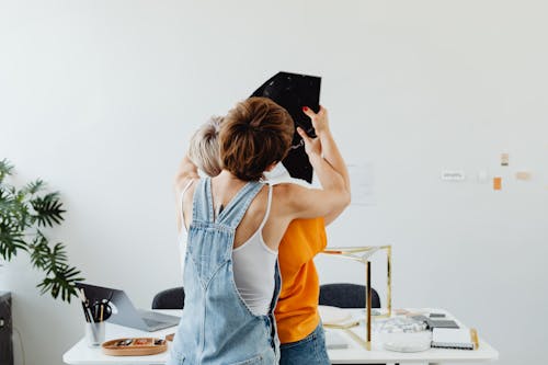 Kostenloses Stock Foto zu frauen, lesben-h, lesbische beziehung