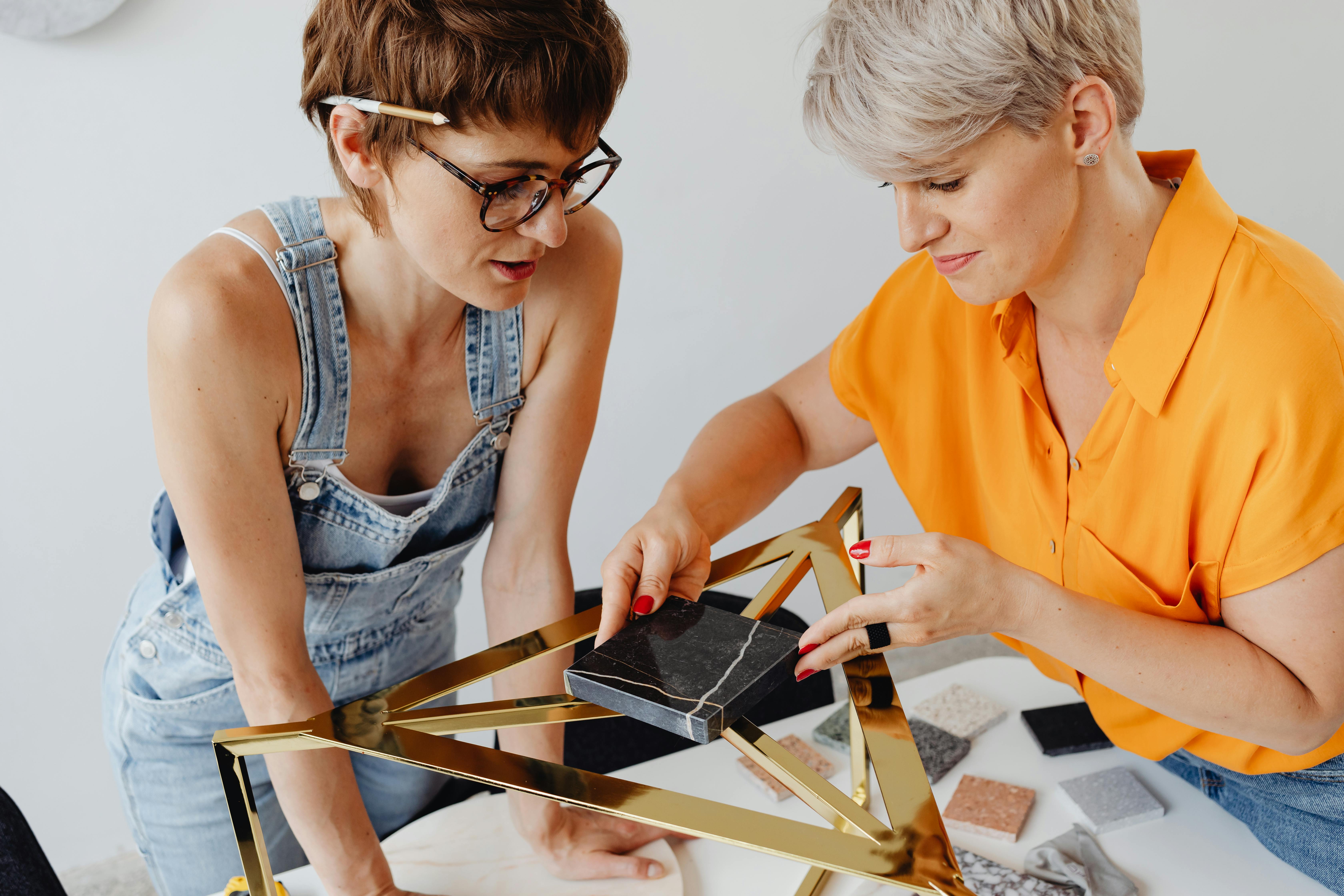 <b>Aturan Emas Padu Padan Motif: Gak Ribet, Gak Norak!</b><b/>