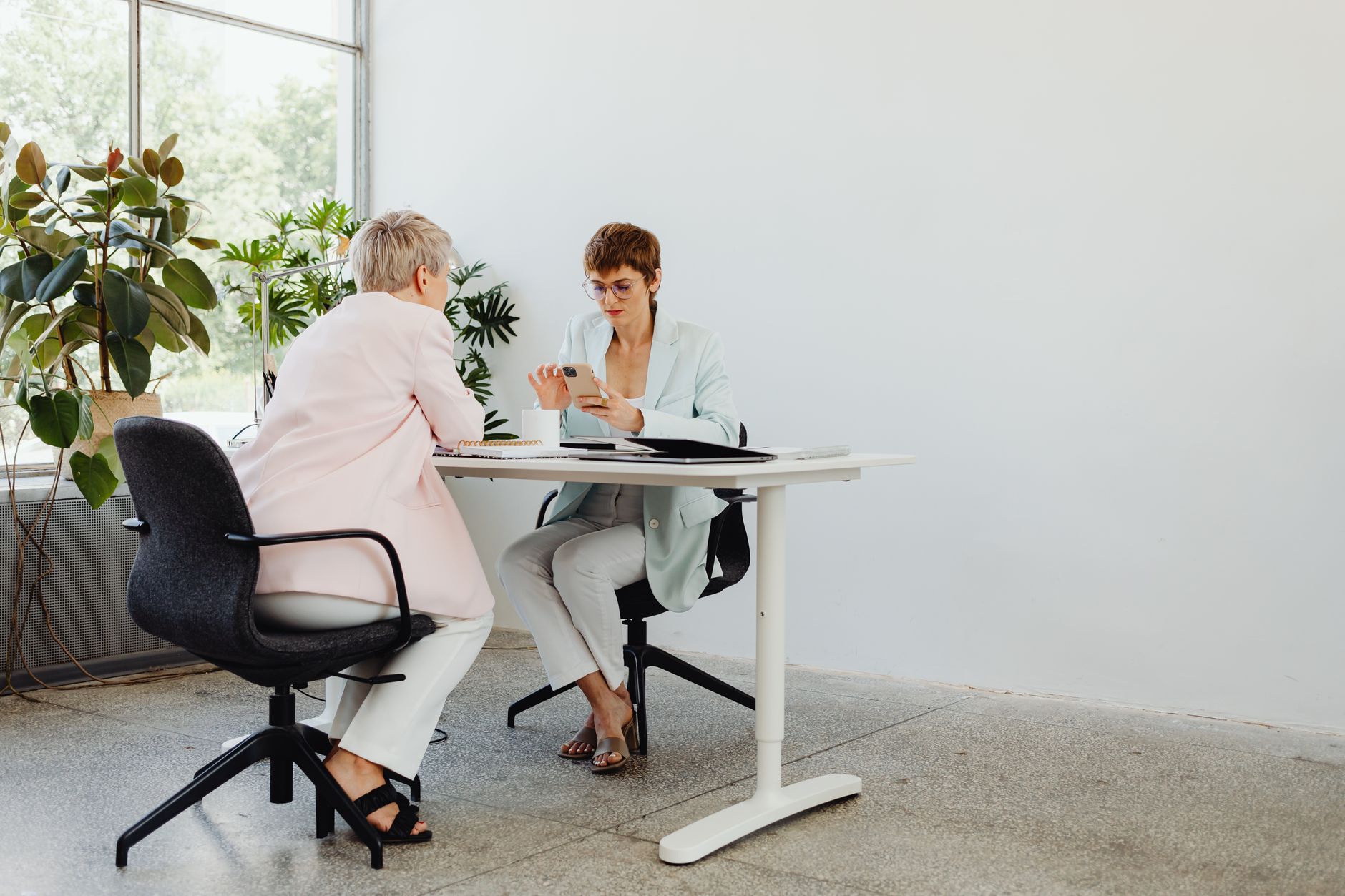 Best Office Chairs for Short People (2026)
