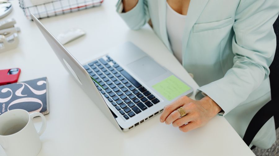 Teen Bloggers: Why Young Writers Take to It Naturally