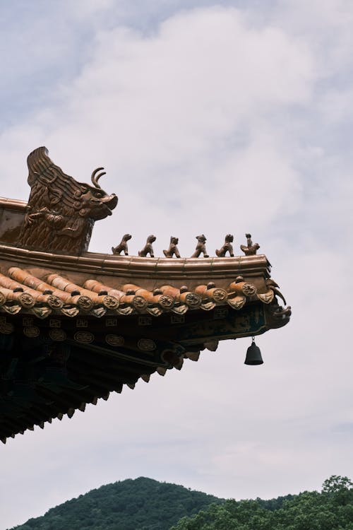 Free Ridge Beasts Decoration on the Roof of the Hall of Supreme Harmony, Forbidden City, Beijing, China Stock Photo