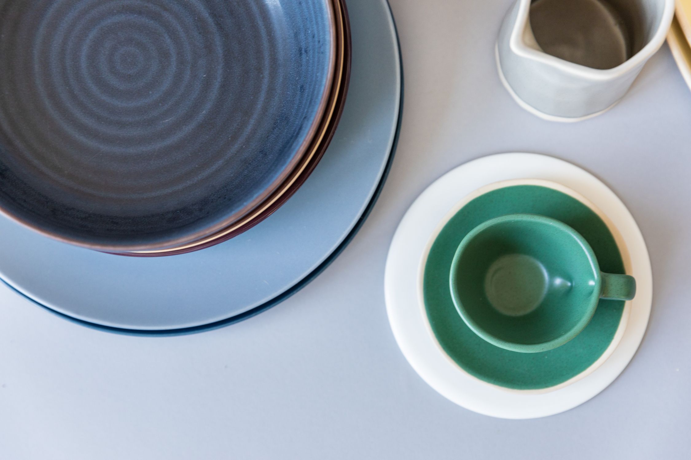 Tableawares A Top View of Stacked Tablewares · Free Stock Photo