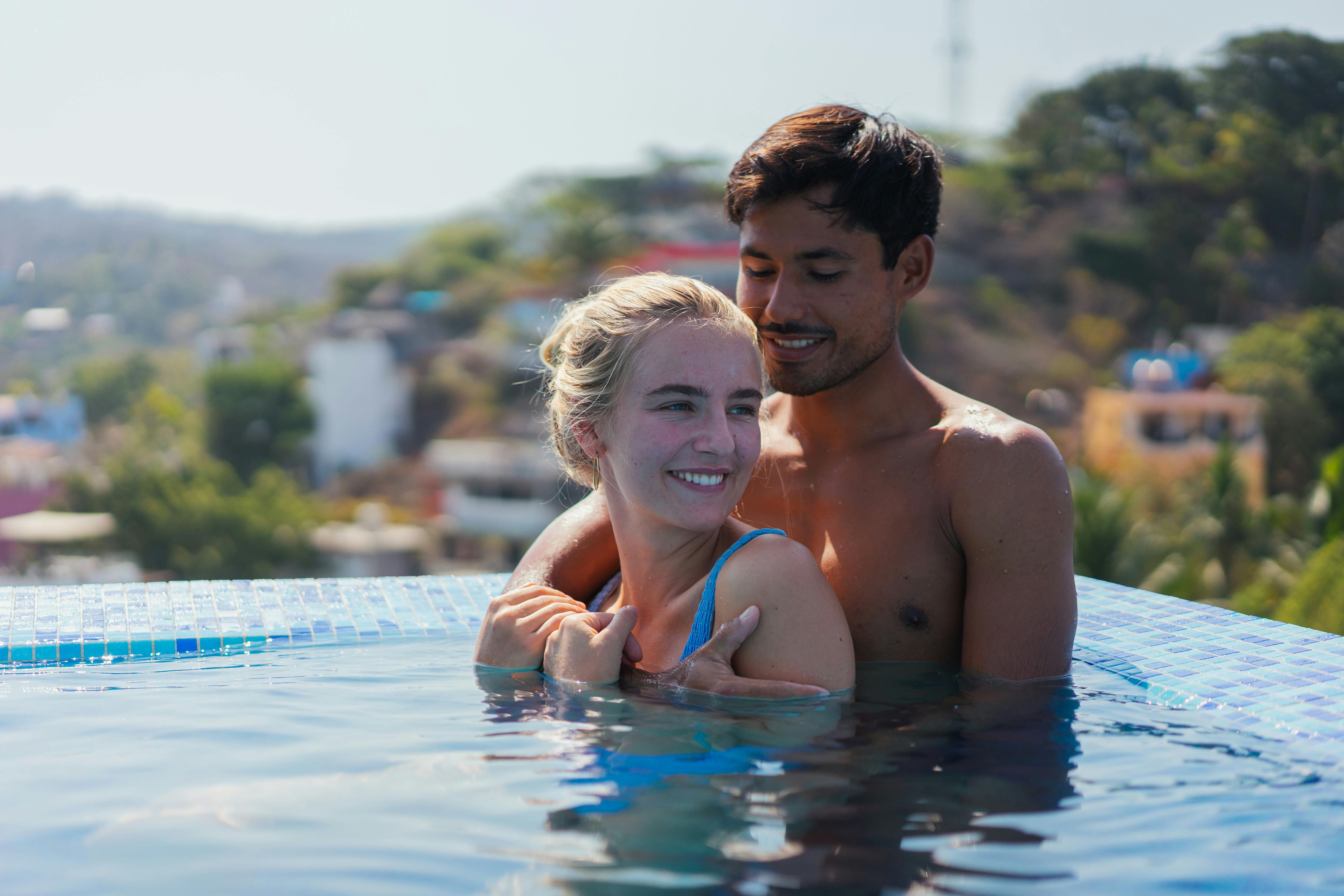 How a Couple Reached $2.3 Million in Liquid Net Worth and Structured Their Path to Financial Independence — Photo by Los Muer
