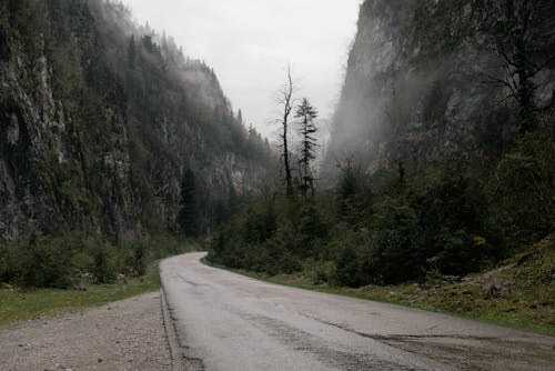 бесплатная Бесплатное стоковое фото с гора, горы, дорога Стоковое фото