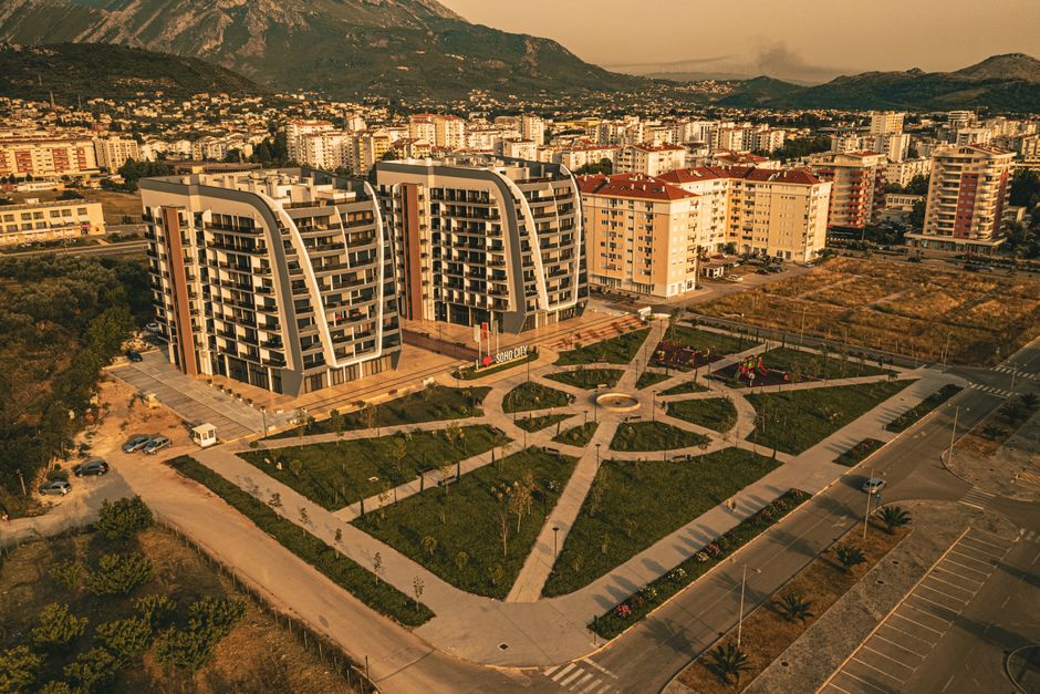 Apartments Lands
