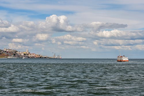 Gratis stockfoto met boot, gebied met water, Lissabon