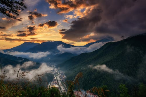 Kostenloses Stock Foto zu berge, dämmerung, draußen