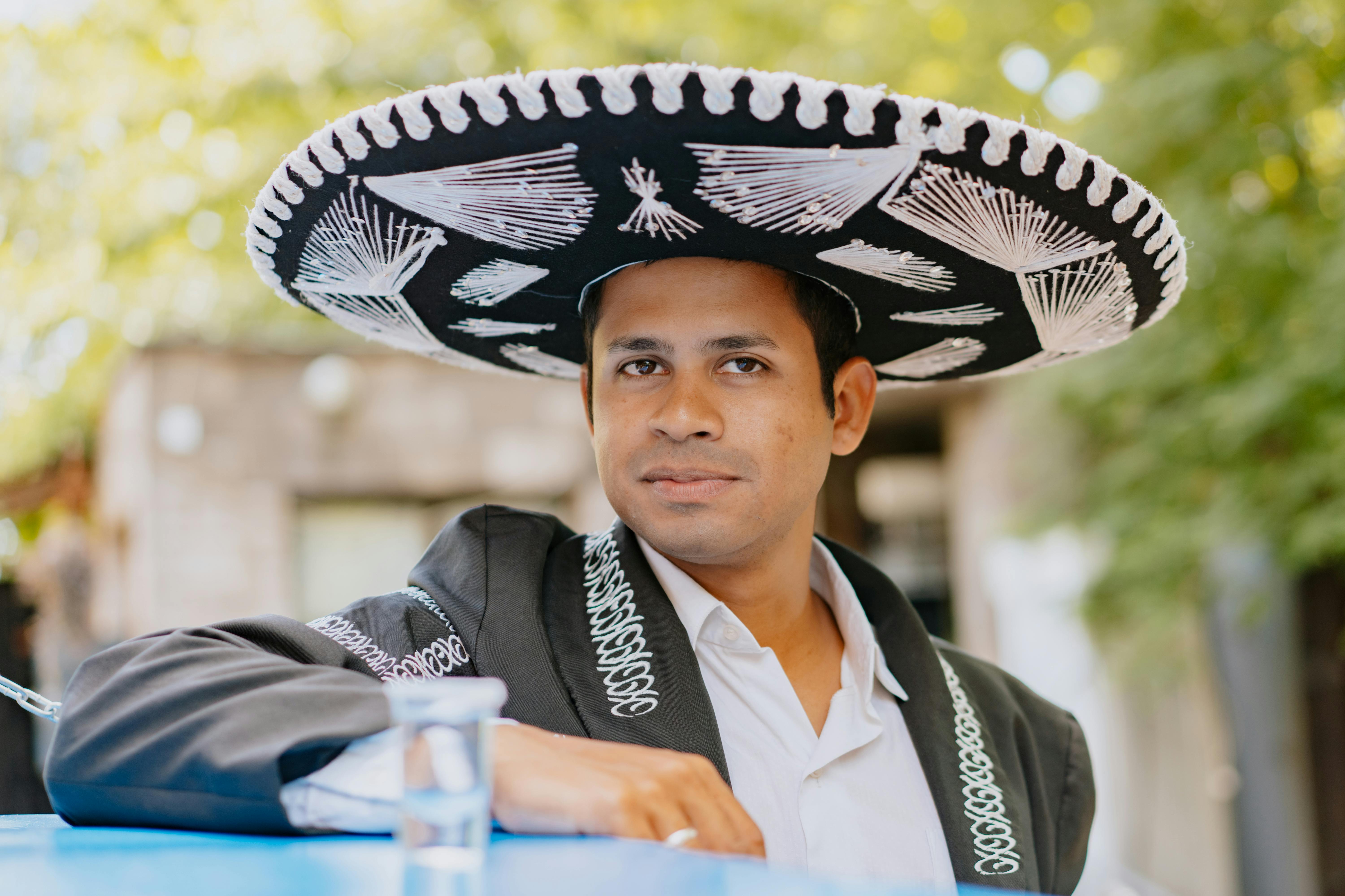 Rodolfo "Rudy" Mendez Recreation Center — Photo by Mikhail Nilov on Pexels