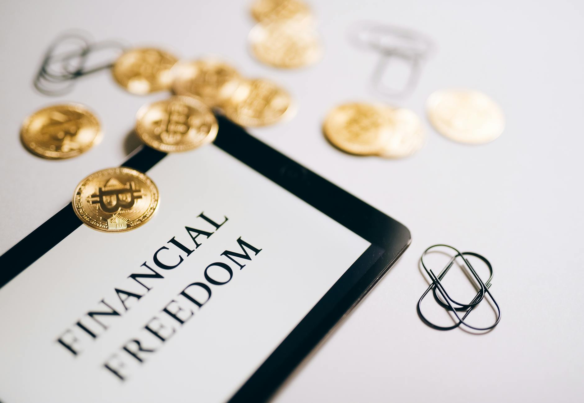 Altcoin market surge, SOL open interest climbing. Discover new price targets, blockchain news. Altcoin market surge, SOL open interest climbing. Discover new price targets, blockchain news.