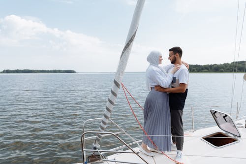 Foto profissional grátis de afeição, amor, barco a vela