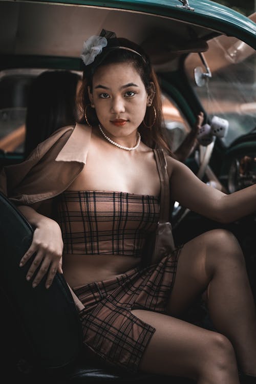 Foto d'estoc gratuïta de asiàtica, cotxe, de moda