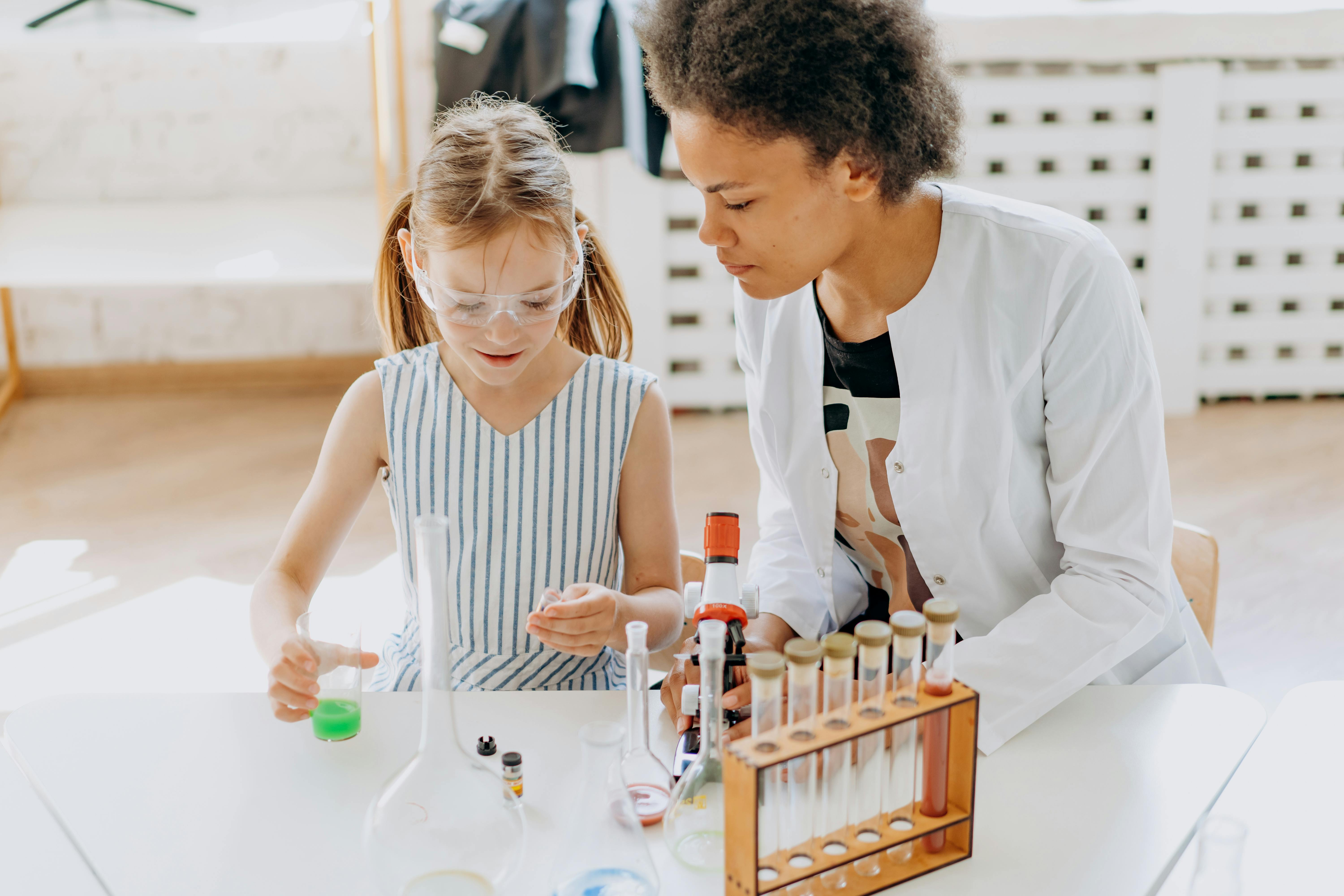 Science Night, Civic Engagement Bridge Kids, College — Photo by Mikhail Nilov on Pexels