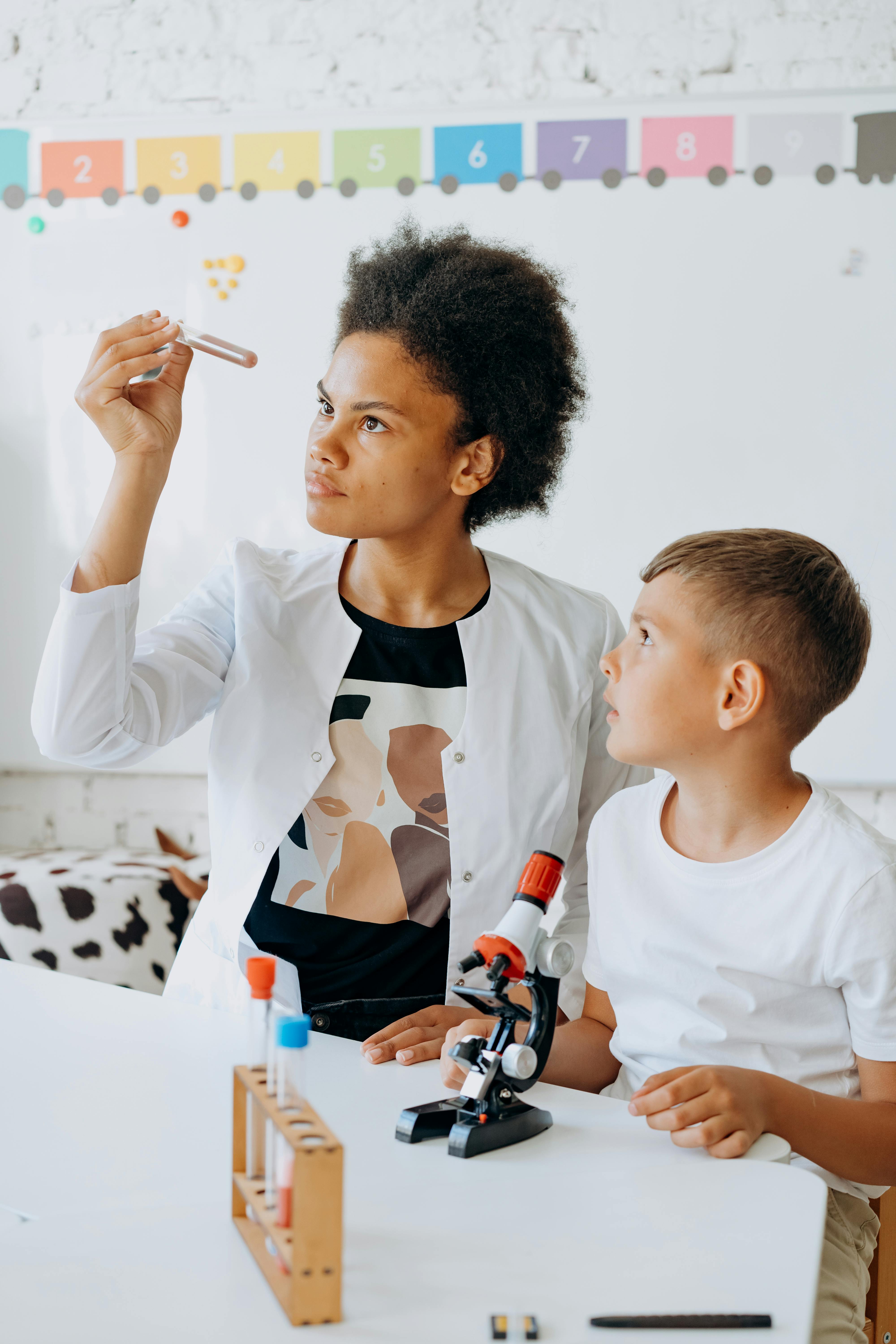 7,000+ Best Preschool Teacher Photos · 100% Free Download · Pexels