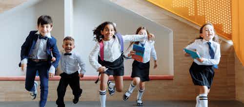 "לעשות צחוקים": הפרעות משמעת בכיתה בגיל החביון (כיתות