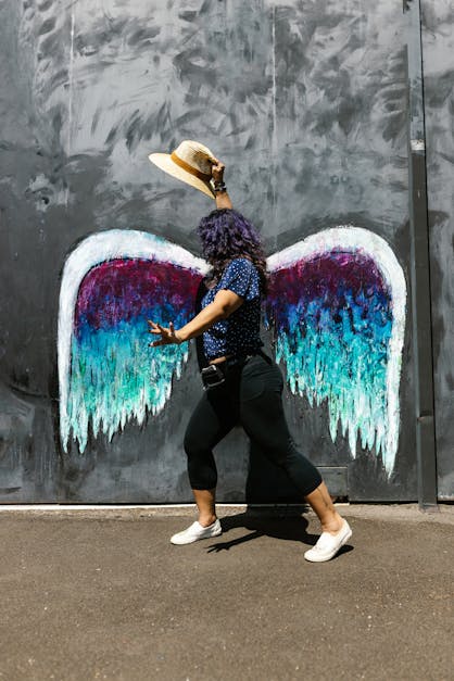 graffiti angel wings