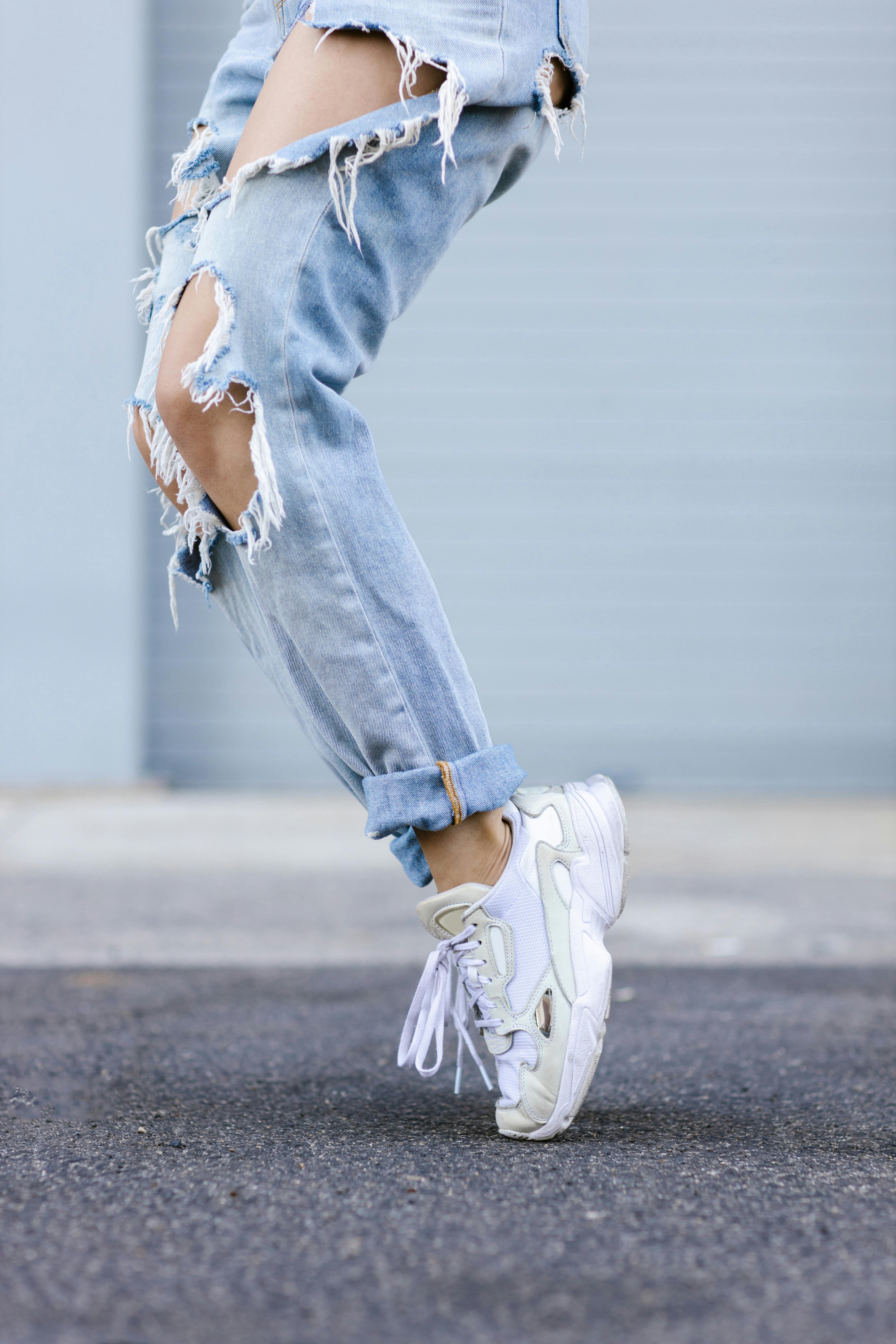 Adidas falcon outlet jeans