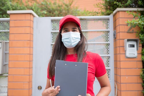 Kostenloses Stock Foto zu coronavirus, frau, gesichtsmaske