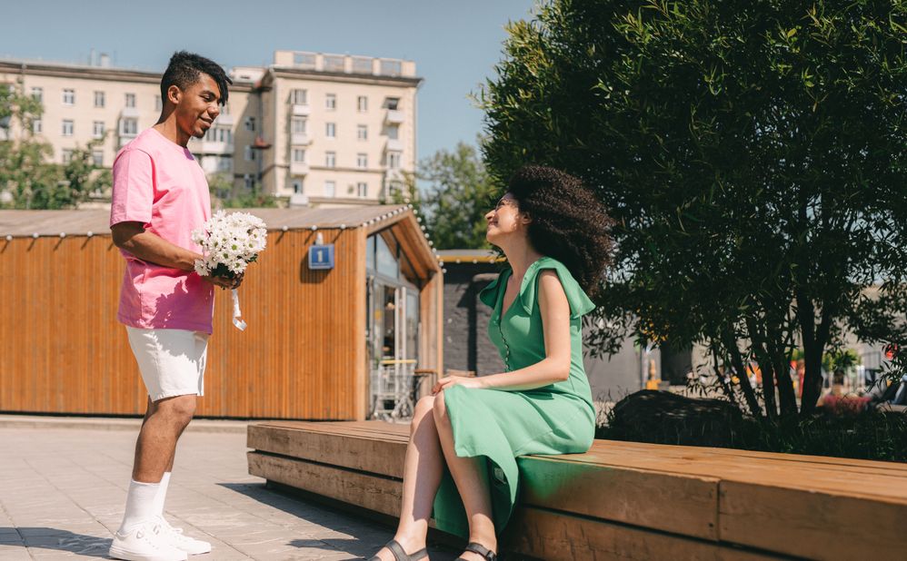 Latin women dating professionals connecting online
