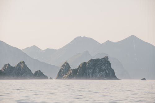 Безкоштовне стокове фото на тему «айсберг, берег моря, вода»