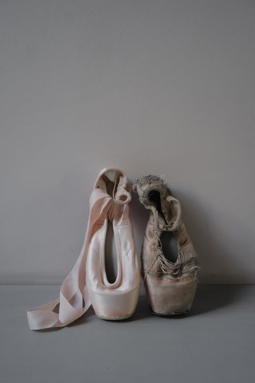 Immagine gratuita di calzature, contrasto, danza classica