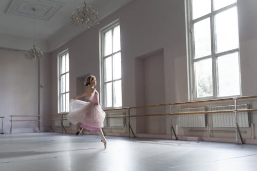 Gratis arkivbilde med ballerina, ballett, ballettdanser