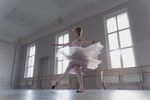 Kostnadsfri bild av balett, balettdansös, balettstång