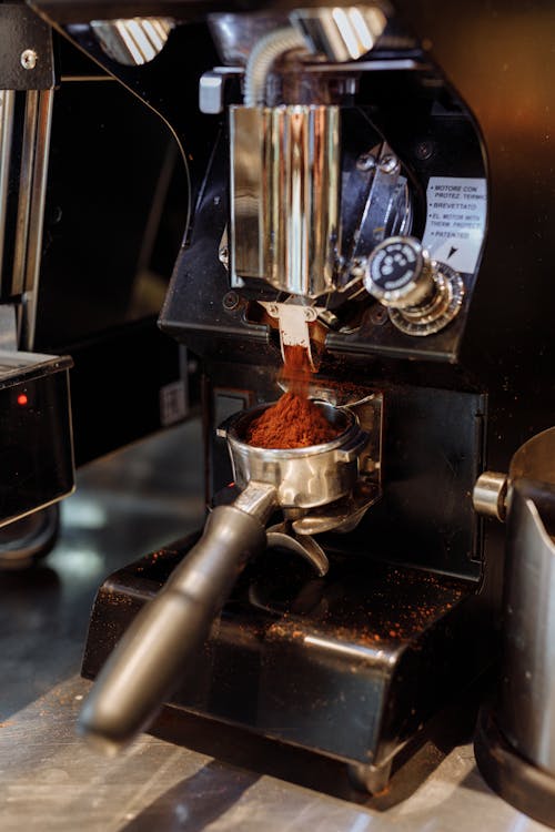 Gratis lagerfoto af espressomaskine, indendørs, kaffe