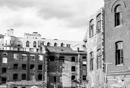 Бесплатное стоковое фото с architecture, black amp white, город
