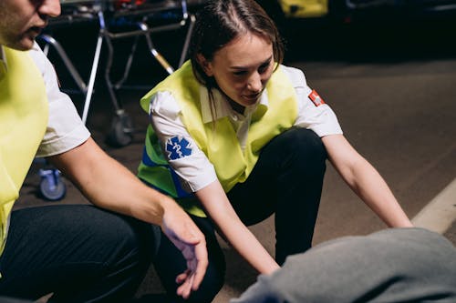 Foto d'estoc gratuïta de ajudant, ambulància, assistència