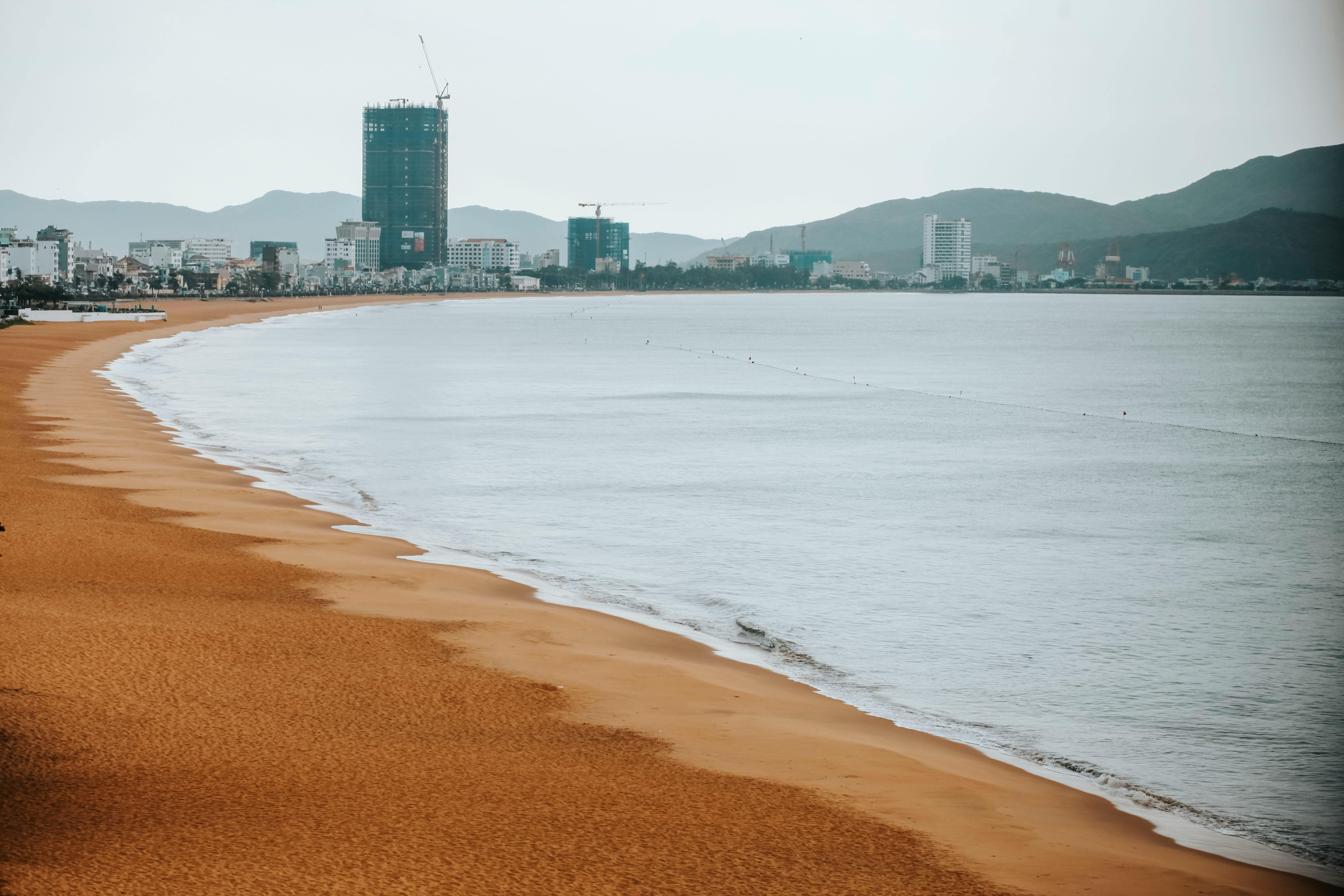 Gratis Immagine gratuita di acqua, architettura, architettura moderna Foto a disposizione