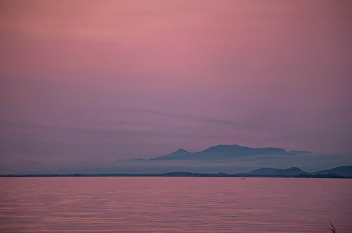 Kostenloses Stock Foto zu berge, draußen, meer