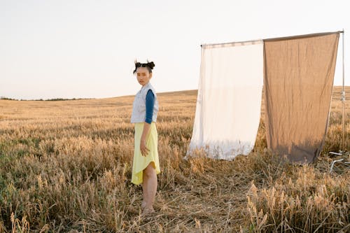 Základová fotografie zdarma na téma asijská holka, holka, hřiště