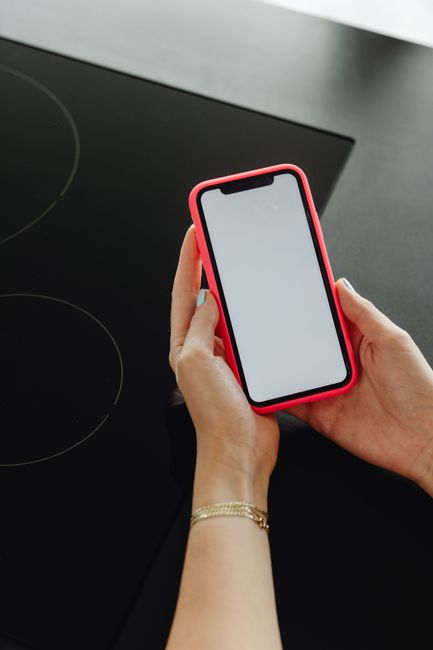 Deciding On A Radiation Blocking Case For Ones Iphone Deciding On A Radiation Blocking Case For Ones Iphone
