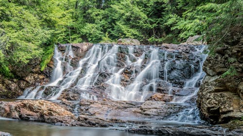 Photos gratuites de cailloux, cascades, couler