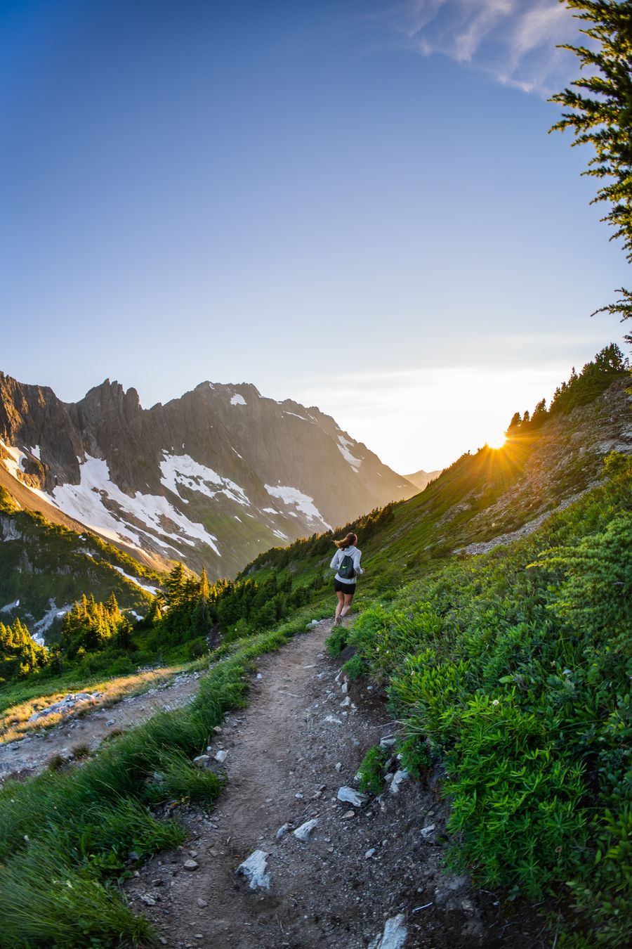 Trail runner en montagne — métaphore du dirigeant Un Seul Souffle