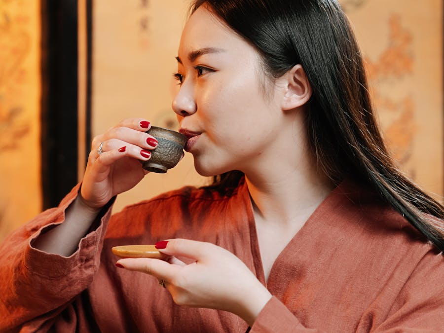 What tea is good for overactive bladder?