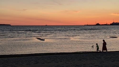 Free stock photo of beach, estonia, mother and child