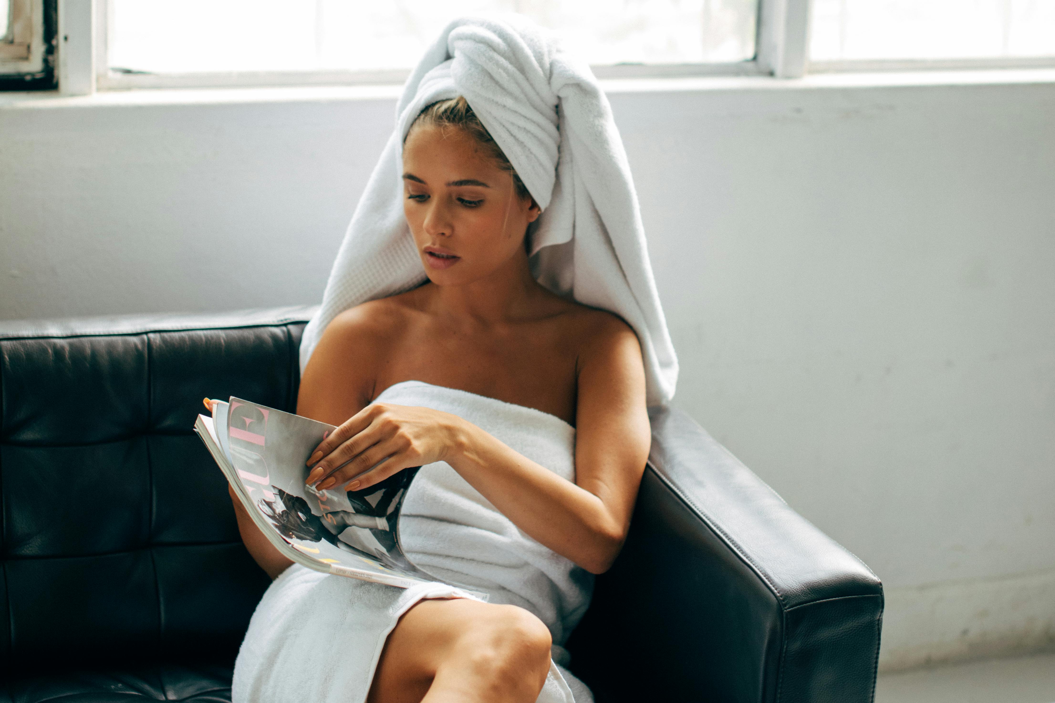 general lifestyle magazine — Photo by KoolShooters on Pexels