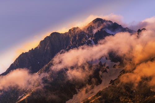 Immagine gratuita di carta da parati 8k, cima della montagna, montagna