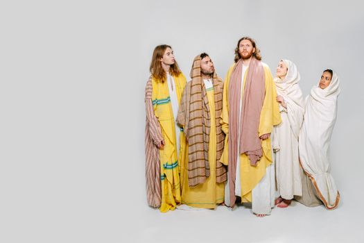 People Looking at Jesus Christ