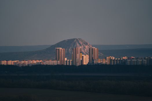 Гора Йыв