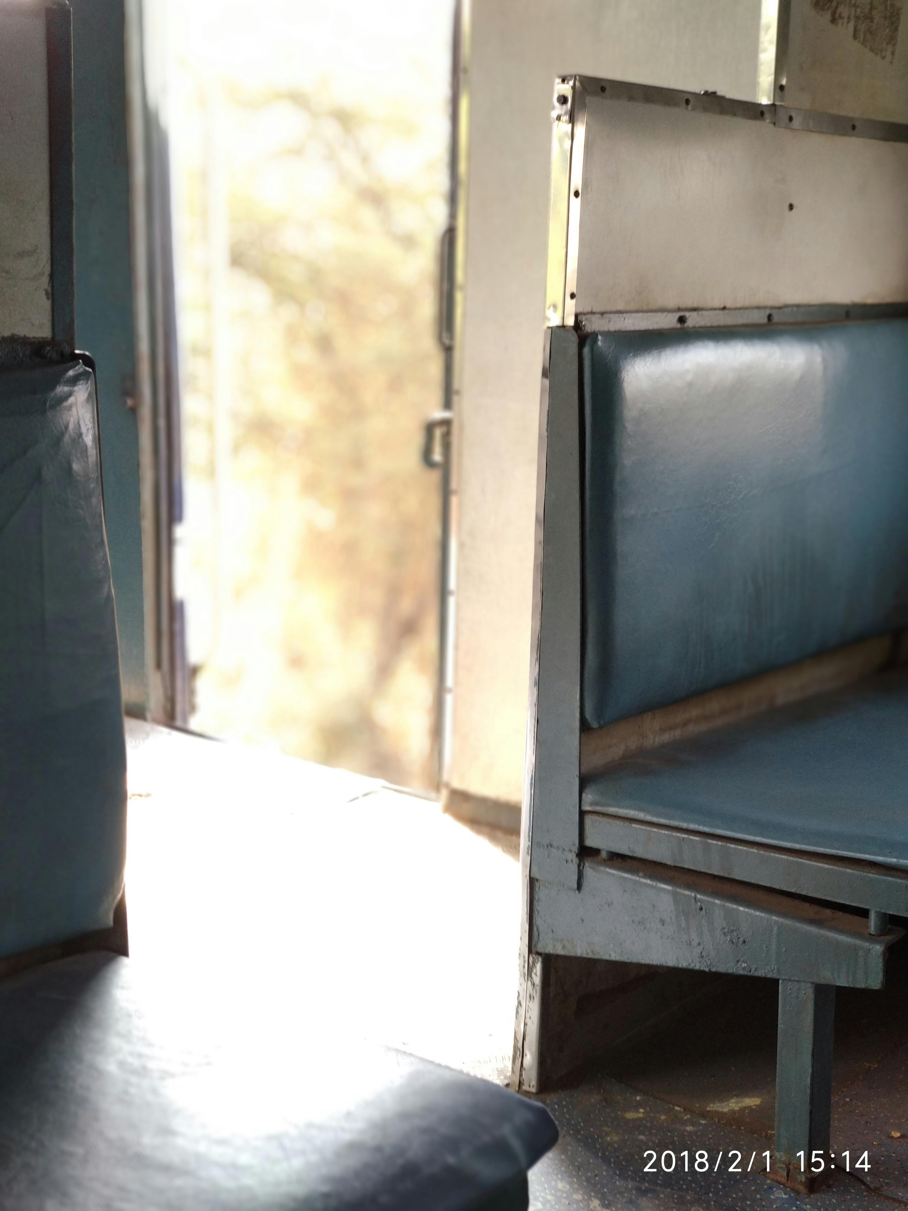 Free stock photo of #mobilechallenge, Train compartment
