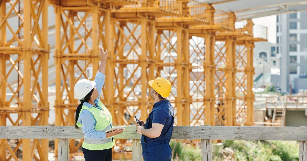 What Questions Should You Ask a Contractor Before Hiring?