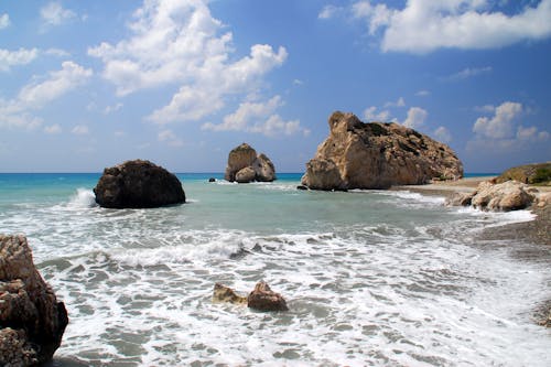Безкоштовне стокове фото на тему «березі моря, камені, море»