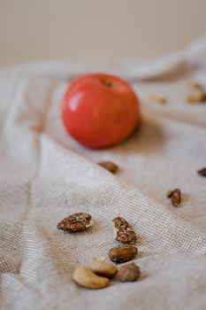 Fruit & Nut Bar Apple Cinnamon & Pecan Kind — kidney-friendly food