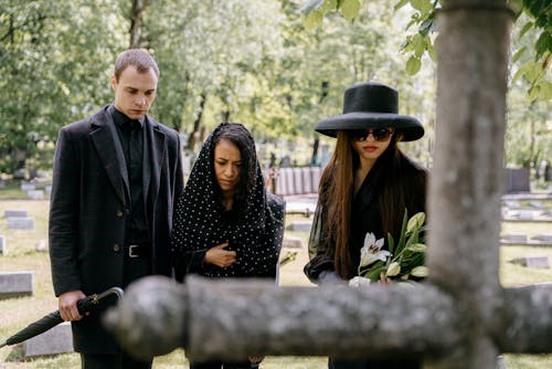 Photos gratuites de chagrin, cimetière, en deuil